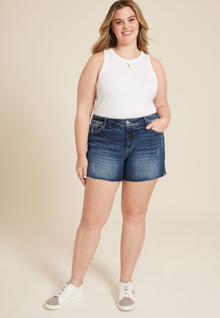 Plus Size KanCan™ Dark High Rise Frayed Hem 4in Short
