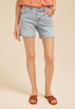 m jeans by maurices&trade; Mid Rise Rolled Hem 5in Short