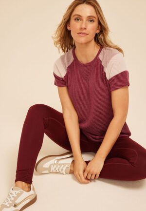 Wavy Ribbed Colorblock Raglan Tee