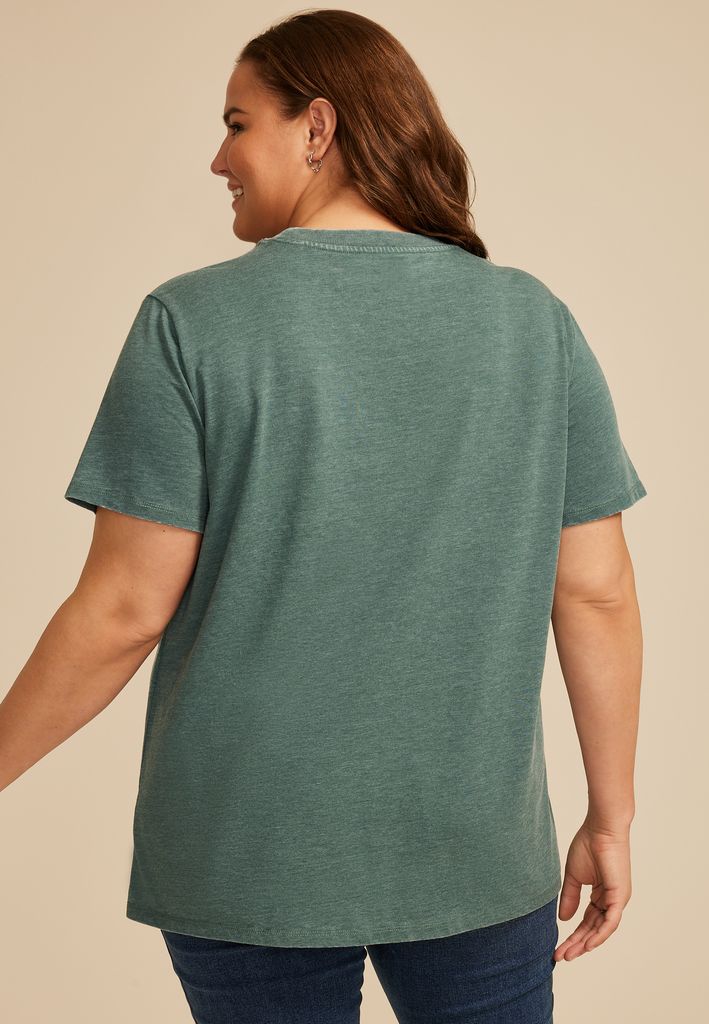 Plus Size Daisy Valley Oversized Fit Graphic Tee - Image 2