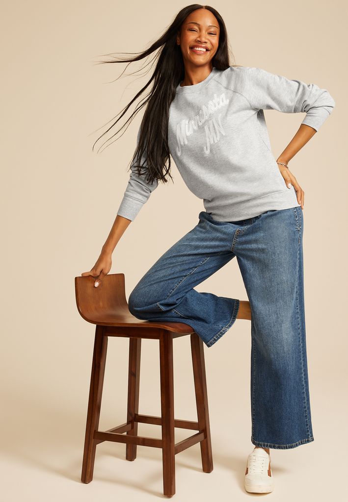 State Embroidered Crew Neck Sweatshirt - Image 3